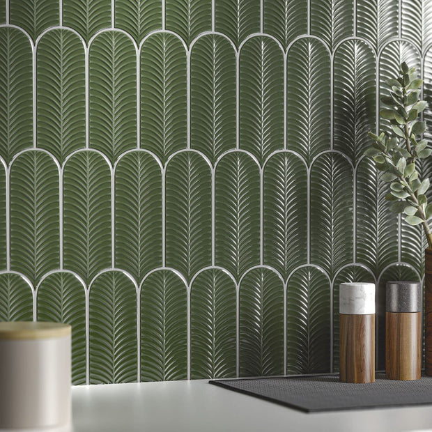 Cifre Alma Scale Green Brillo - 8x21,5 cm – Donkergroen - Keramisch - Visschub - Wandtegel - Glans –