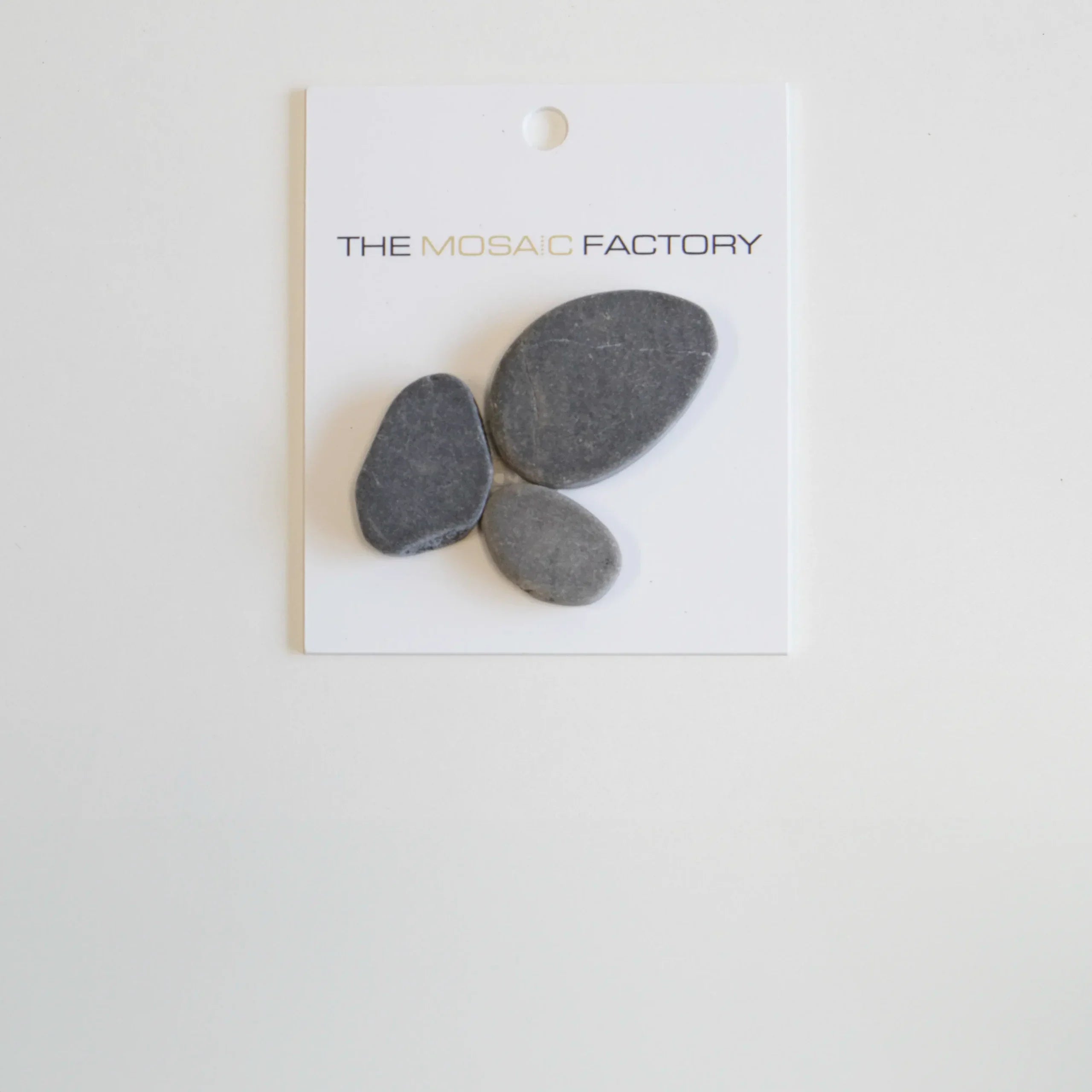 The Mosaic Factory Natural Stone Mozaiek Tegel Pebbles - Dark Grey Marmer Natural 300x300 mm