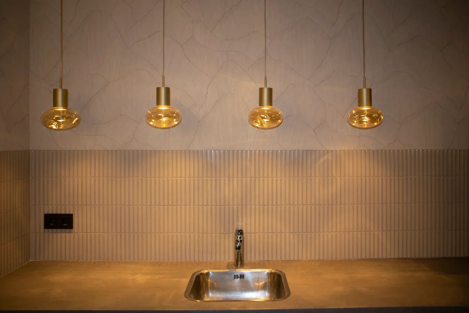 The Mosaic Factory Sevilla Mozaïek Tegel Kitkat Vinger - Café Latte Porselein Geglazuurd 296x299 mm